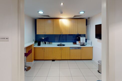 Regus-Tamimah-Building-Wattayah-Kitchen(1)