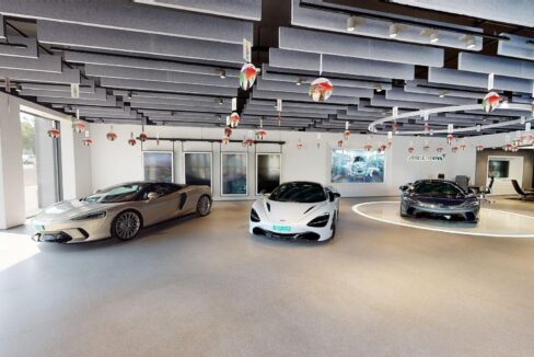 McLaren-Showroom-Oman-11092021_102106